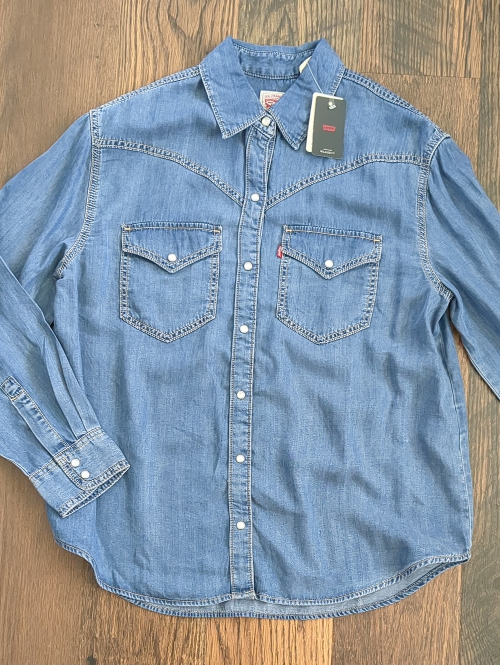 Levi Strauss & Co Women's Lightweight Jean Snap Front Long Sleeve Blouse, Sz Med